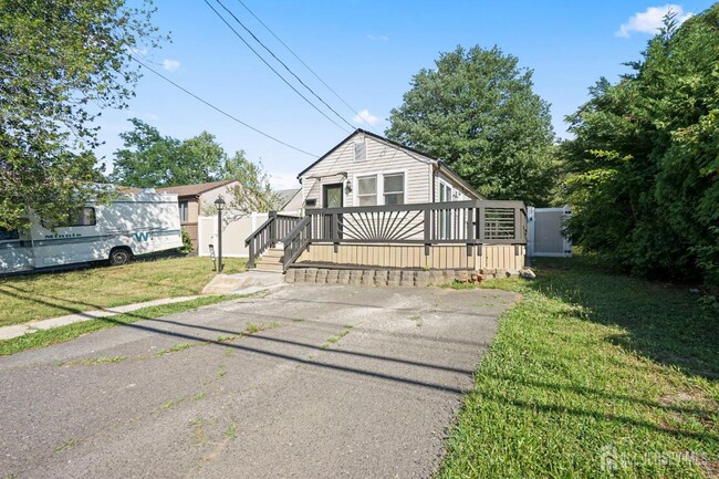 Building Photo - 250 Brookside Ave