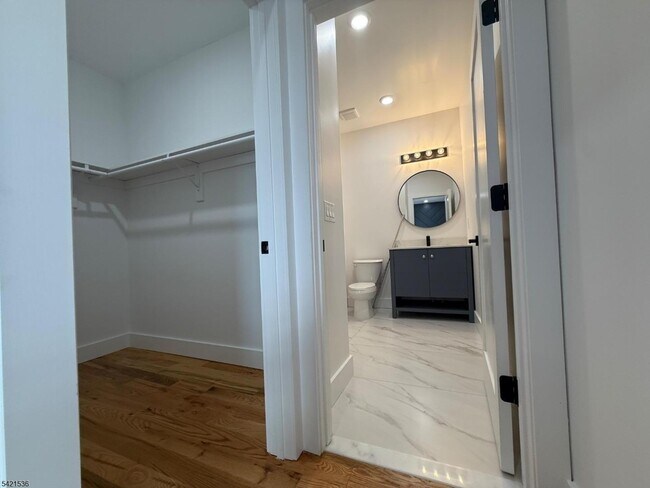 Building Photo - 223 Monroe Ave