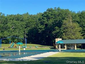 Building Photo - 1104 Evergreen Ct