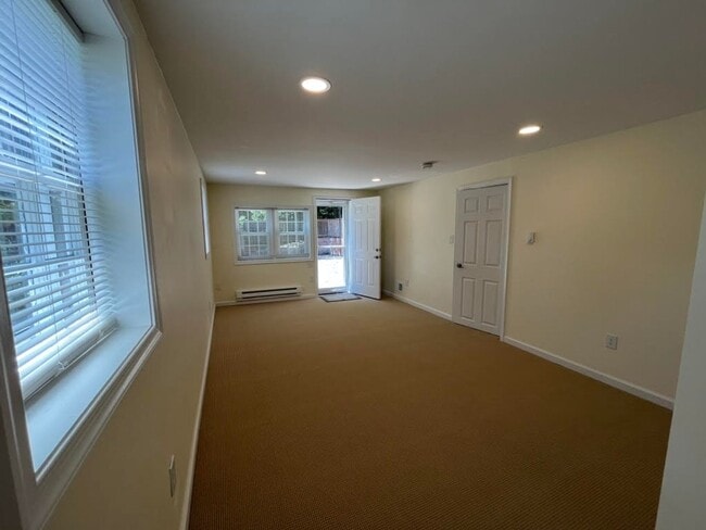 Building Photo - 4408 Glenridge St