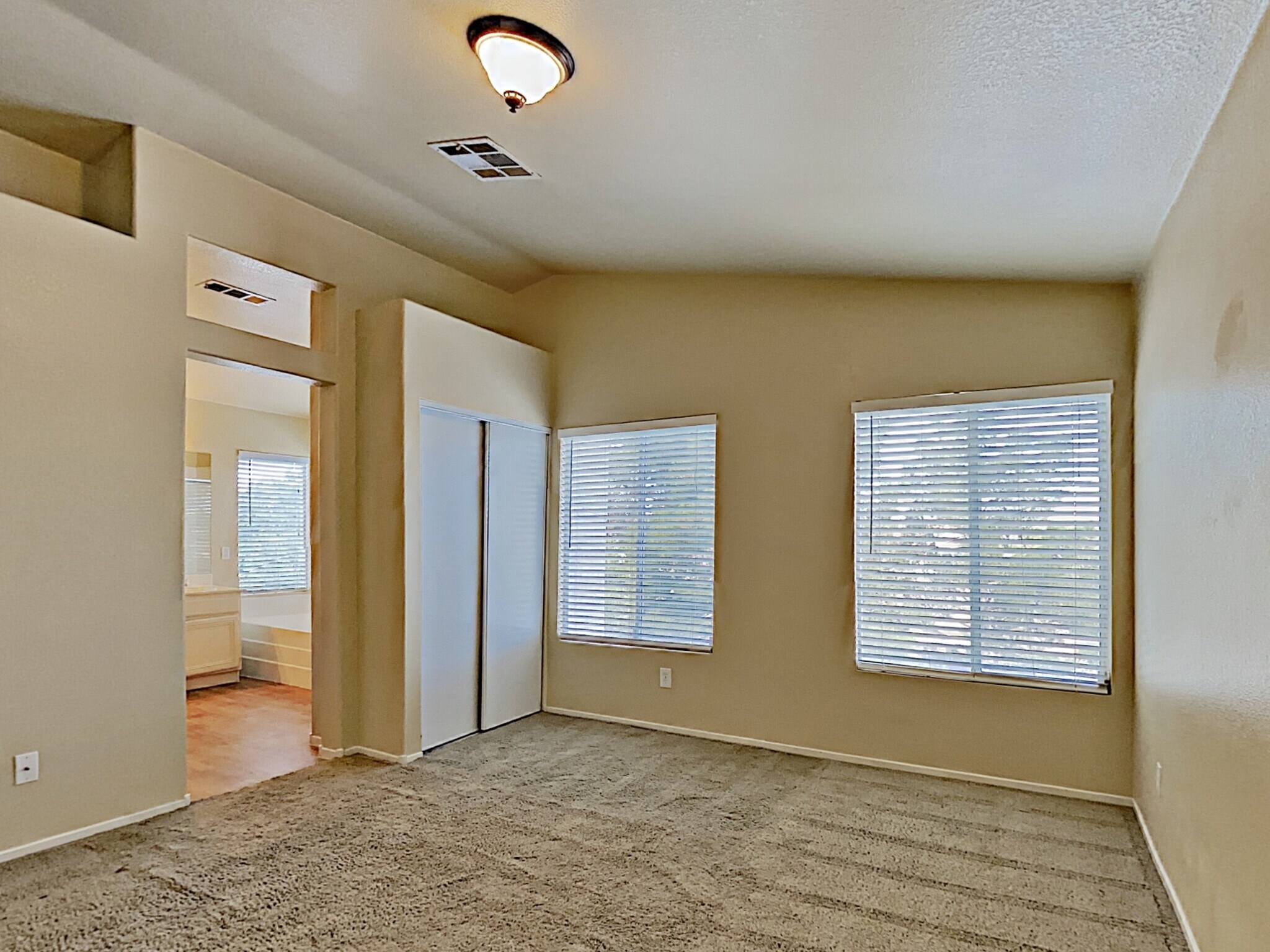 Building Photo - 9019 Union Gap Rd