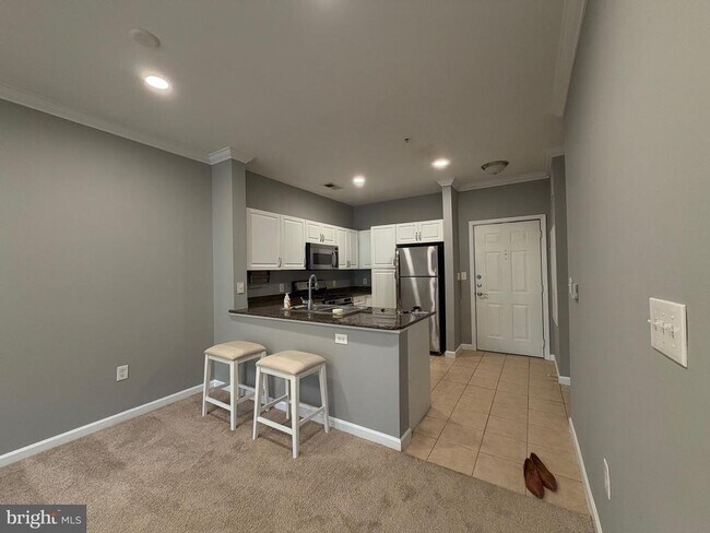 Building Photo - 12945 Centre Park Cir