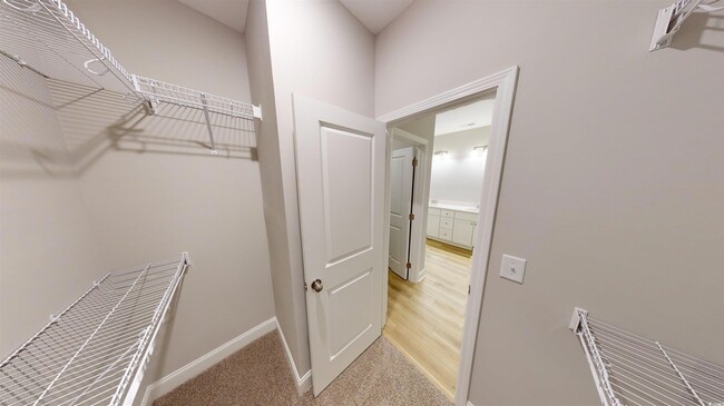 Building Photo - 1016 Moen Lp
