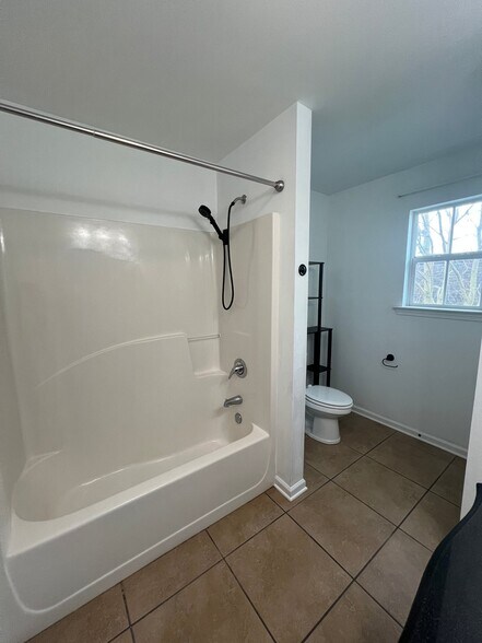 Building Photo - 15155 LA-44