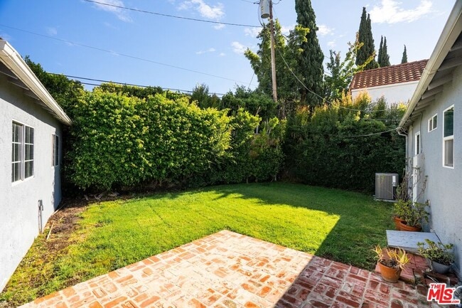 Building Photo - 1918 Prosser Ave