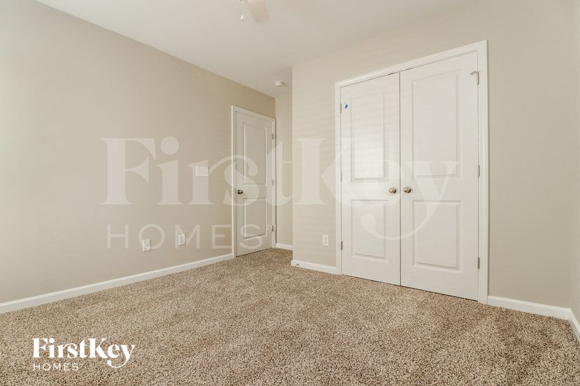 Building Photo - 3851 Annapolis Way