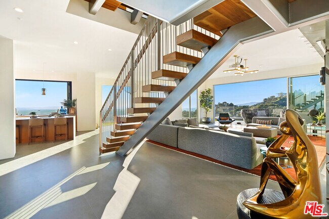 Building Photo - 2020 Cyprean Dr