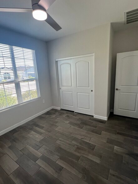 Front bedroom/office - 37640 W San Sisto Ave