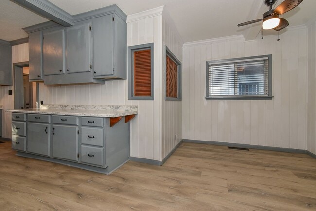Building Photo - 1507 Bois D'Arc St