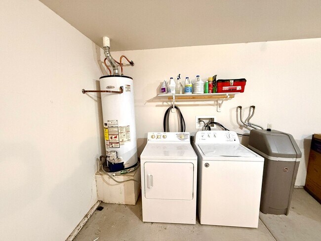 Building Photo - Charming 3-Bedroom Home Near Rotary Park for Rent!