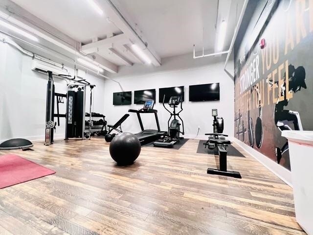 Building Photo - 160 Lafayette St