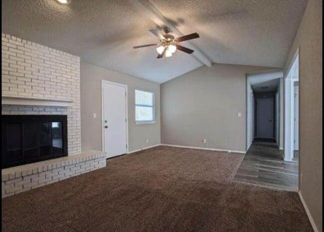 Building Photo - 413 Midland Dr