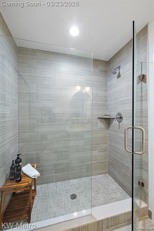 Building Photo - 5931 Stella Dr