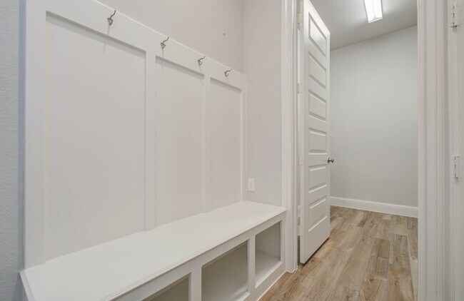 Building Photo - 28518 Jade Springs Ln