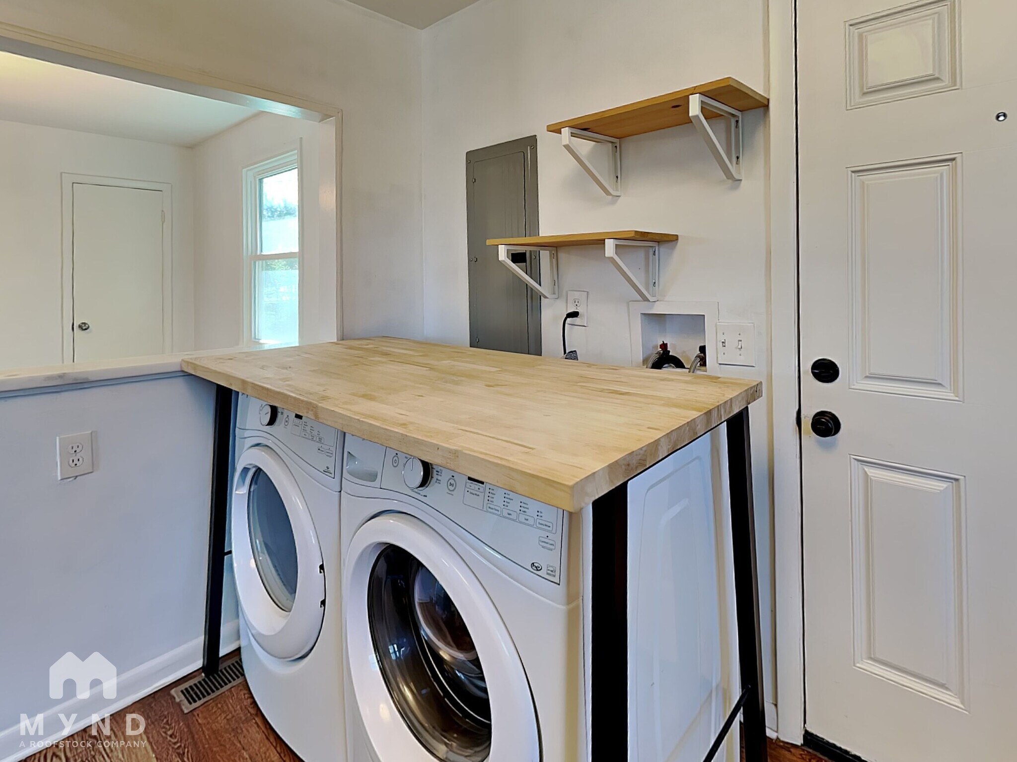 Building Photo - 1317 Davidson St