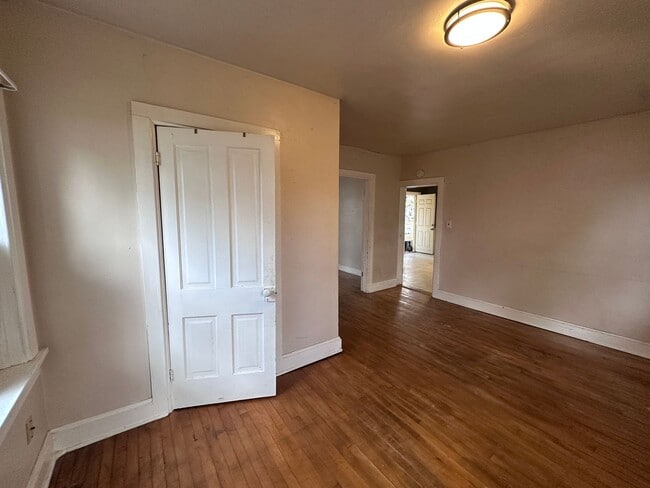 Building Photo - 120 N 4th Ave