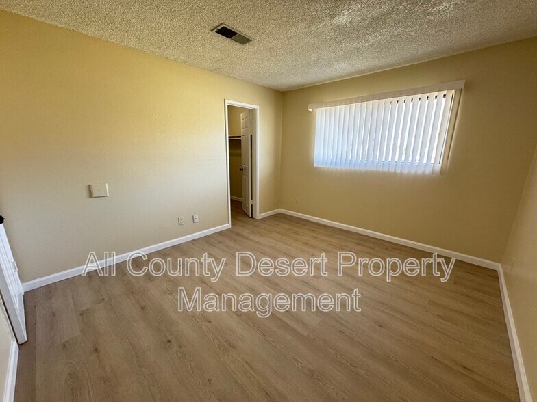 Building Photo - 13079 Eliseo Rd