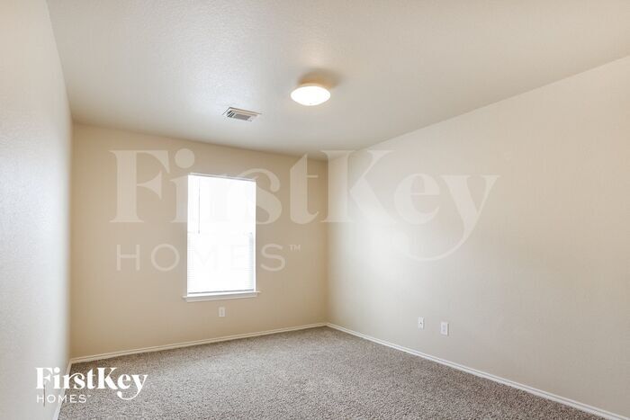 Building Photo - 4238 Heritagestone Dr