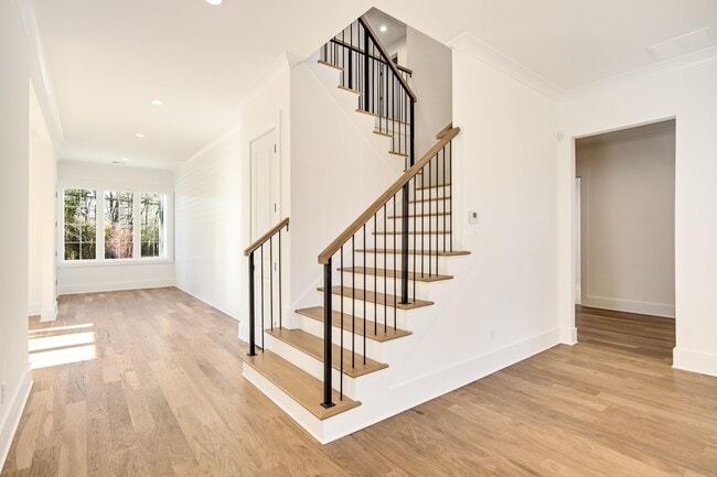 Building Photo - 641 Fletcher Rd