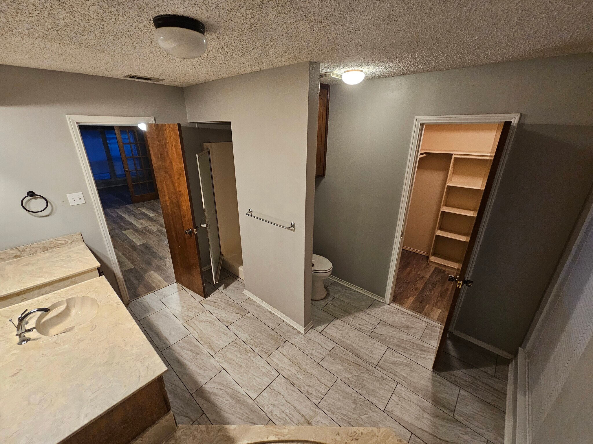 Master bath - 6825 County Rd 527