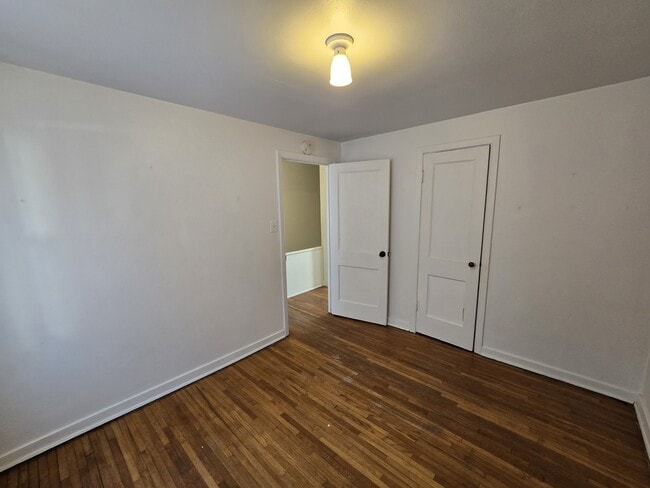 Building Photo - 235 Madison St