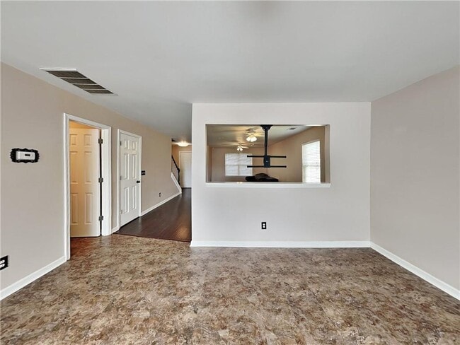 Building Photo - 264 Grandview Cir