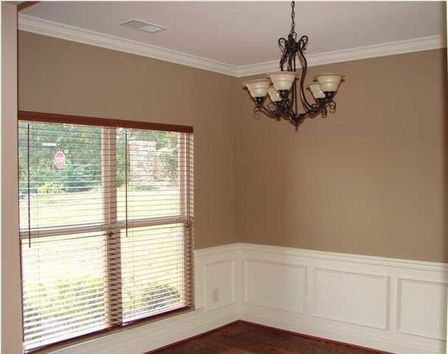 8100 Weatherstone Cir 8100 Weatherstone Cir Bessemer AL 35022