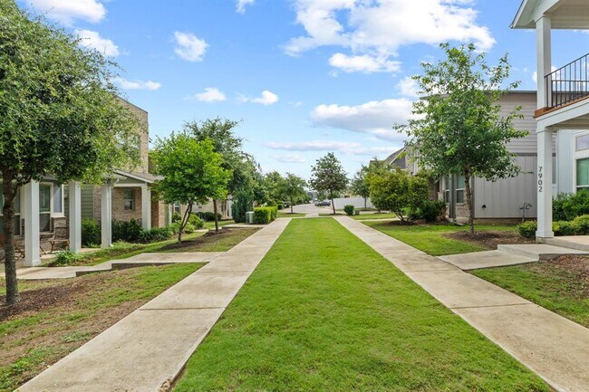 Building Photo - 7907 Mellencamp Dr