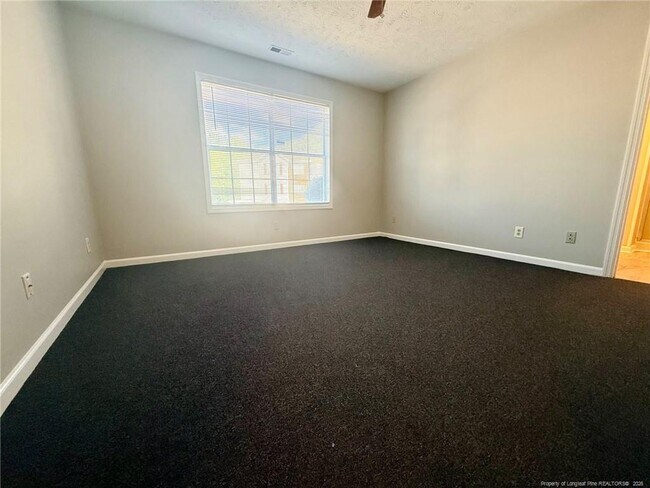 Building Photo - 224 Waterdown Dr