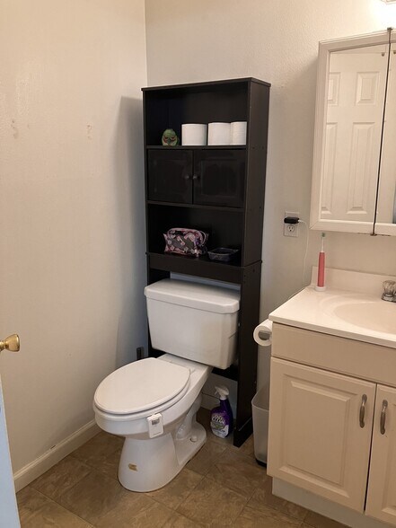 Building Photo - 5608 C St