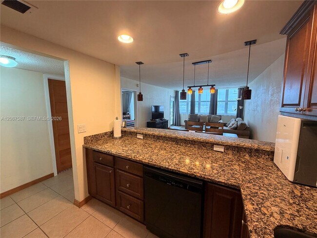 Building Photo - 1825 S Ocean Dr