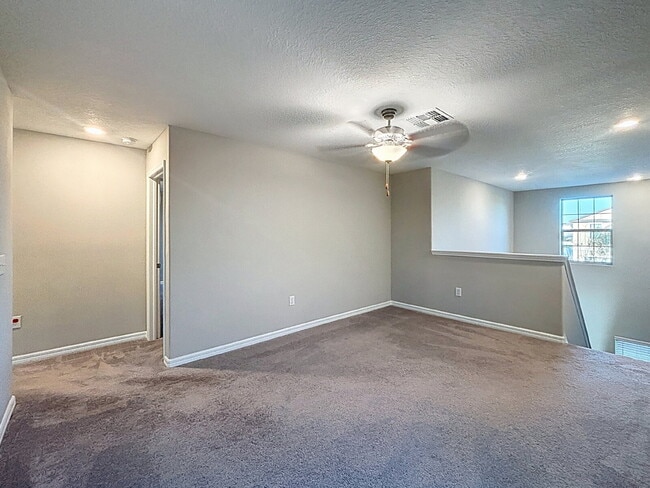 Building Photo - 7517 Samuel Ivy Dr