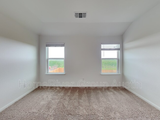 Building Photo - 18100 Speculator Ln