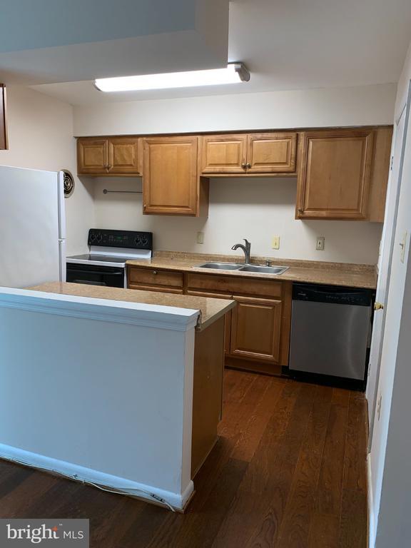 Building Photo - 14735 Endsley Turn