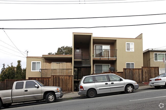 Building Photo - 421 Oakland Ave