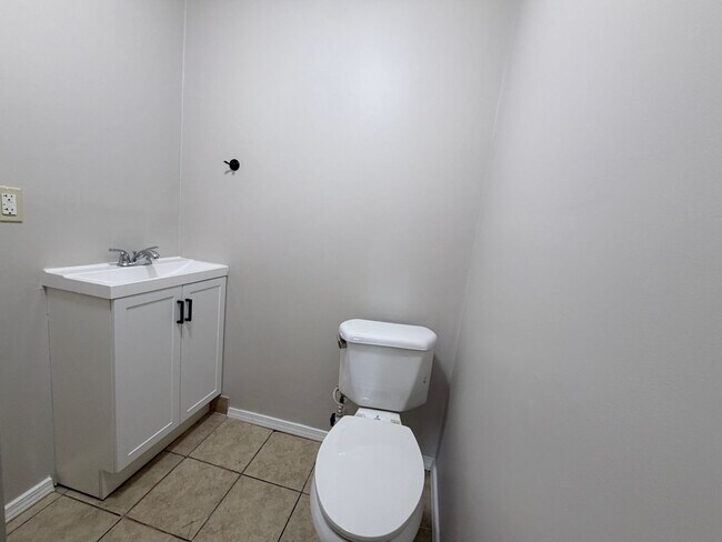 Building Photo - 2763 Penny Park Dr