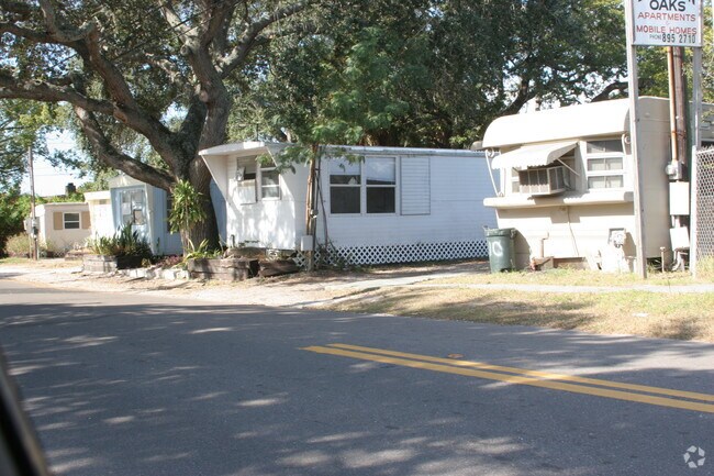 Primary Photo - 605 Braginton St