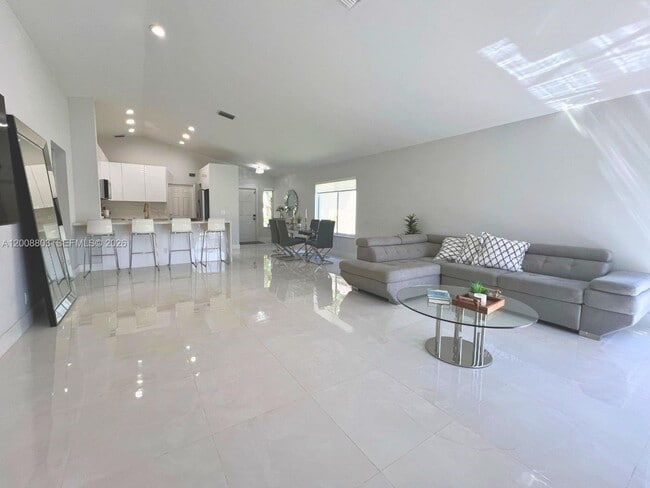 Building Photo - 4394 Mahogany Ridge Dr