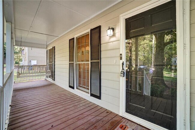Building Photo - 377 Jamie Dr