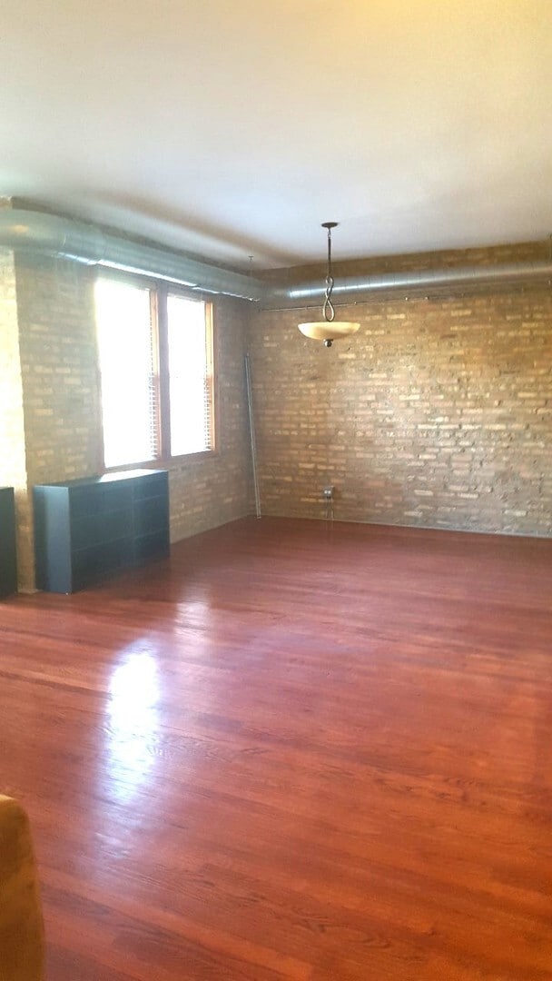 Building Photo - 1657 W Pratt Blvd