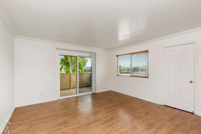 Building Photo - Stunning 2 Bedroom, 2 Bath Home in a Secure Gated Community in Oceanside - Your Dream Home Awaits!