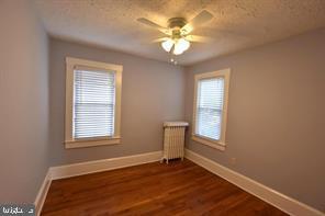 Building Photo - 909 Maplewood Ave