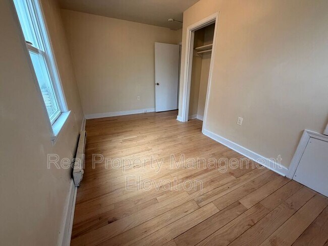 Building Photo - 908 Florida Ave