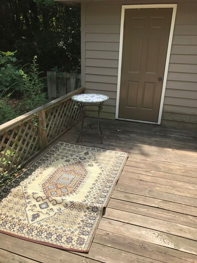Building Photo - Great 3BR/2BA Townhouse in Mill Creek