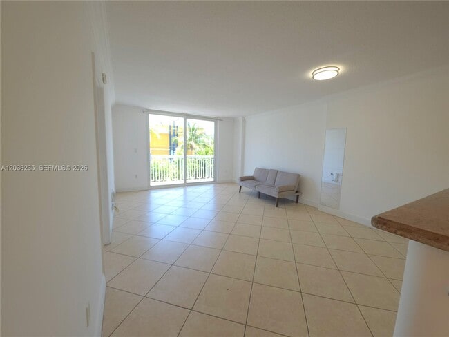 Building Photo - 401 Ocean Dr