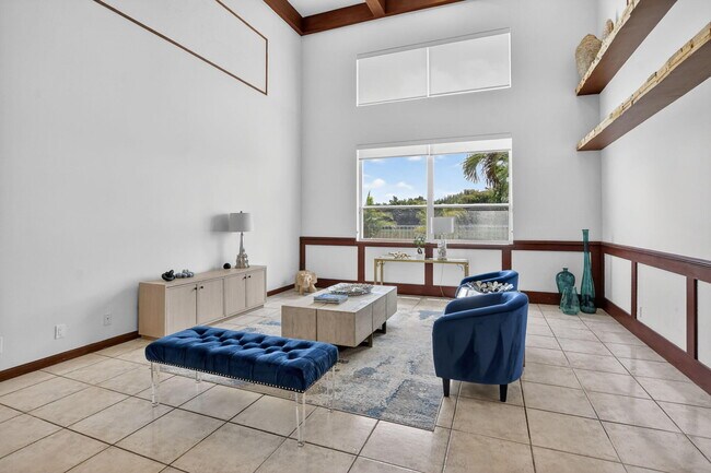 Building Photo - 6362 Brava Way