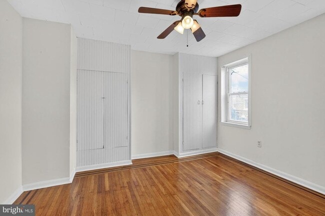 Building Photo - 2343 E Huntingdon St