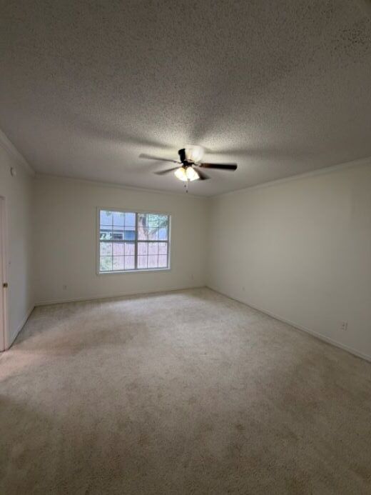 Building Photo - 883 Alawai Ave