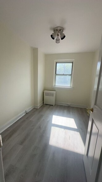 Building Photo - 5129 69th Pl