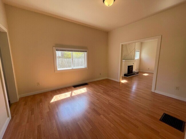 Building Photo - willh06